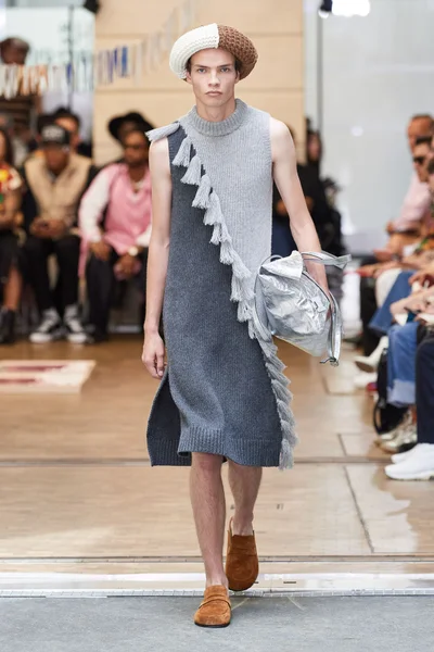 Look 13